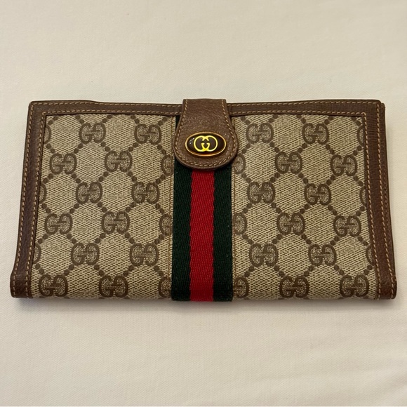 Gucci Accessory Collection Sherry Long
Wallet Tri-fold - Picture 1 of 12
